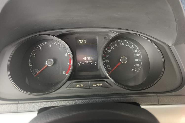 Used Volkswagen Lavida 2017 1.6L Automatic Comfort Edition
