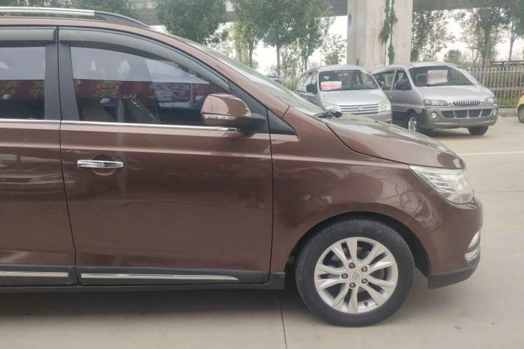 Used Baojun 730 2016 1.5T Manual Comfort Version 7 Seats
