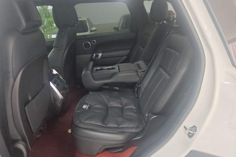 Used Land Rover Range Rover Sport 2020 3.0 L6 HSE DYNAMIC
