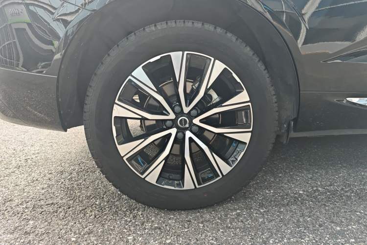 Used Volvo XC60 2023 B5 4x4 Smart Luxury Edition
