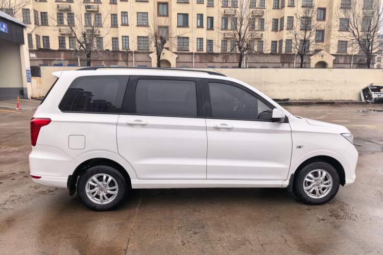 Used Wuling Hongguang 2021 1.5L Facelifted S Comfort Version with Electric Power Steering LAR
