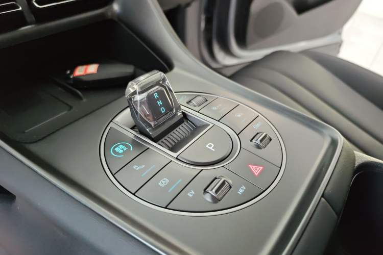 Used BYD Sealion 05 DM-i 2025 DM-i 115KM Flagship Model
