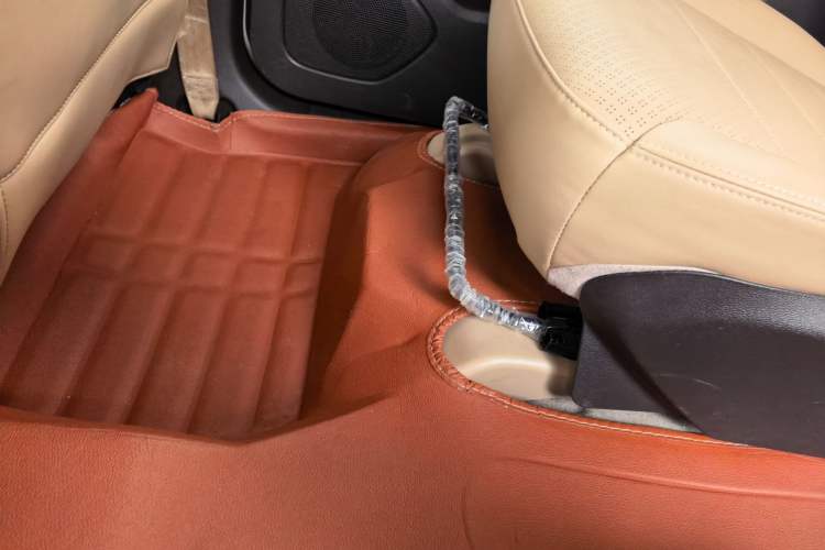 Used Wuling Hongguang 2021 1.5L Facelifted S Comfort Version with Electric Power Steering LAR
