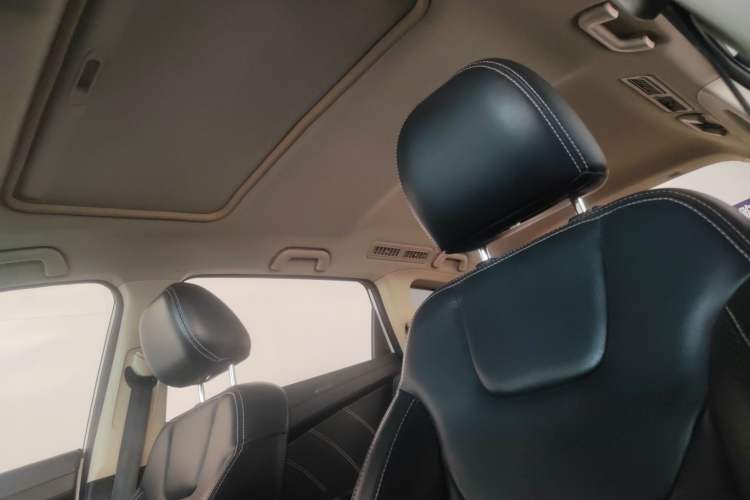 Used Dongfeng Fengon 580 2017 Revised Version 1.5T CVT Luxury Edition
