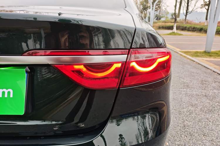 Used Jaguar XFL 2023 XFL 2.0T P200 Two-Wheel-Drive Elite Luxury Edition
