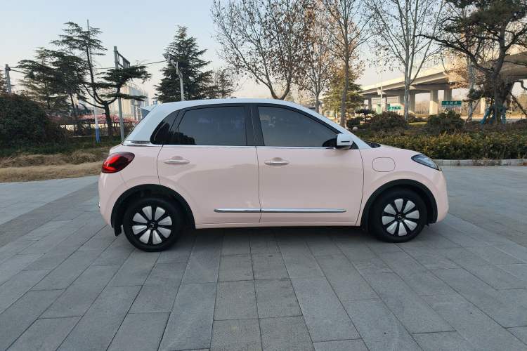 Used Wuling Bingo 2023 410 km Lingxi Deluxe Edition

