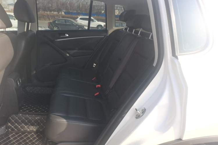 Used Volkswagen Tiguan L 2015 1.8TSI Automatic Two-Wheel Drive Luxury Model
