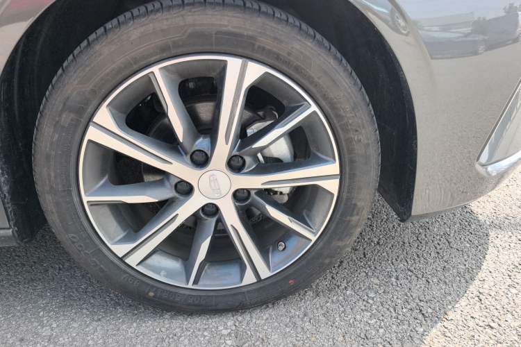 Used Geely Auto Emgrand 2023 4th Generation Champion Edition 1.5L CVT Flagship Model
