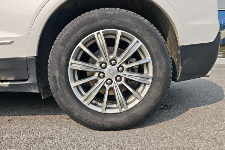 Used Cadillac XT5 2018 25T Luxury Model