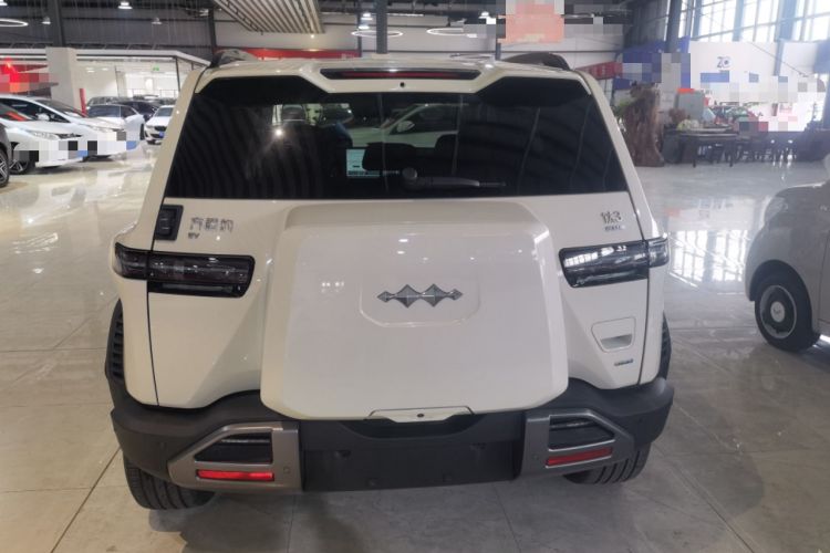 Used  Titanium 3 2025 501 km All-Wheel Drive Intelligent Driving Max Edition
