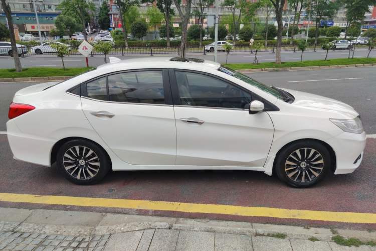 Used Honda Crider 2015 1.8L Automatic Luxury Edition