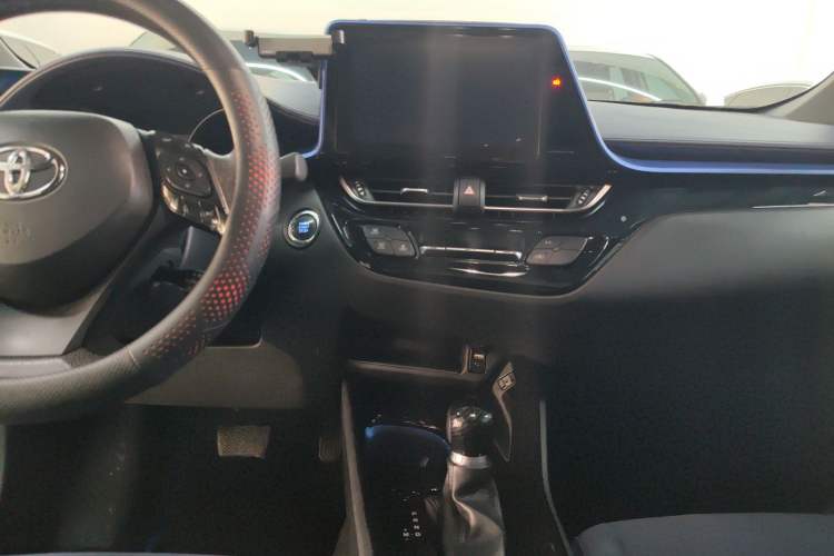 Used Toyota C-HR 2018 2.0L Leading with Sunroof China V Standard
