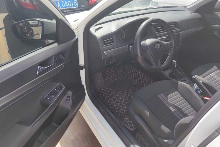 Used Volkswagen Lavida 2019 Lavida Start 1.5L Automatic Trendy Version China VI Standard
