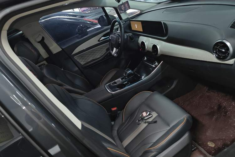 Used FORTHING Yacht 2022 1.5T DCT Chasing Wind Edition
