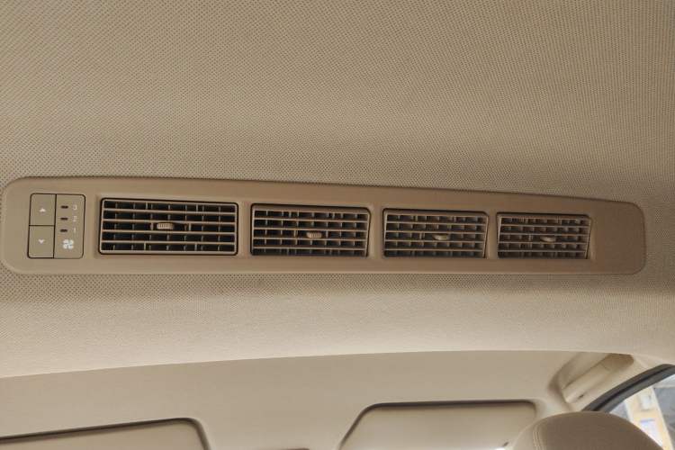 Used Wuling Hongguang 2019 1.5L S Standard Version China VI LAR
