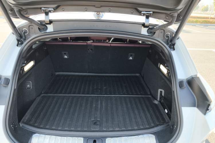 Used Nio ET5T 2024 75kWh Touring