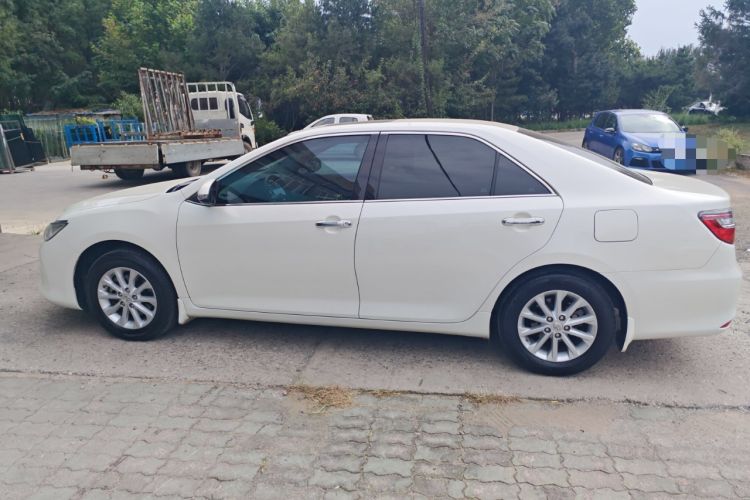 Used Toyota Camry 2016 2.0G 10th Anniversary Leading Edition
