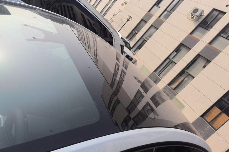 Used Tesla Model Y 2025 Rear-Wheel-Drive Version