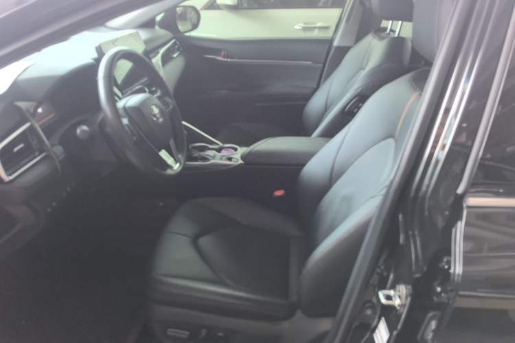 Used Toyota Camry 2023 2.5G Luxury Edition
