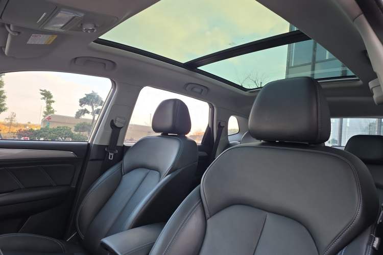 Used Roewe RX5 2020 20T Automatic 4G Connected Million Edition
