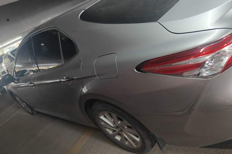 Used Toyota Camry 2021 2.0G Luxury Edition