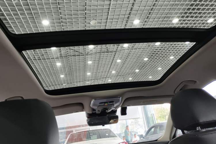 Used Hongqi H5 2023 1.5T DCT Smart Connect Flagship Edition
