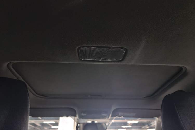 Used Toyota Levin 2017 Revised Dual-Engine 1.8H GS E-CVT Elite Sunroof Version China V Standard
