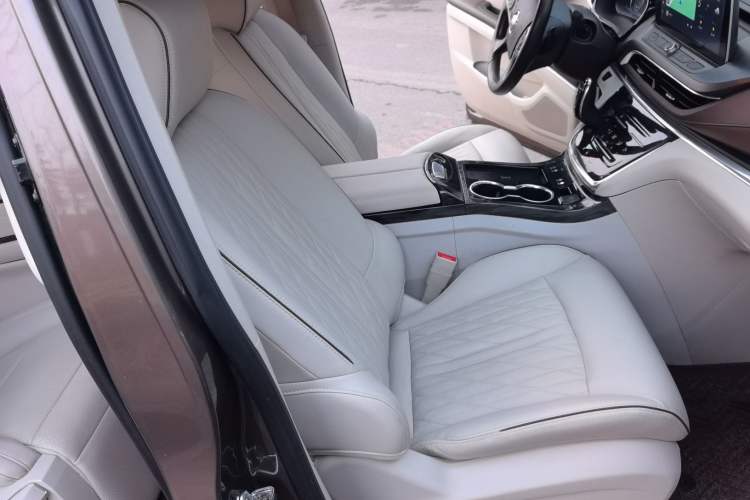 Used Buick GL8 2022 Land Executive Class 652T Prestige Model