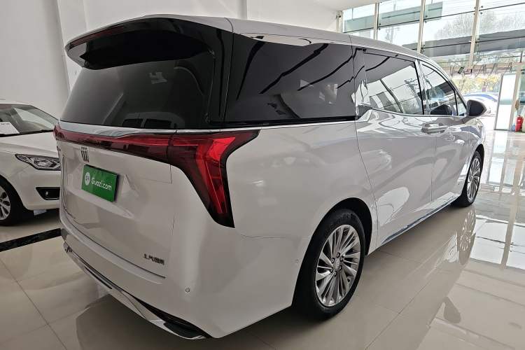 Used Buick Century 2023 2.0T Six-Seater Yinshi Edition
