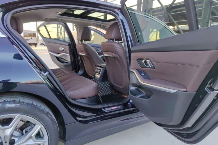 Used BMW i3 2024 eDrive 35 L