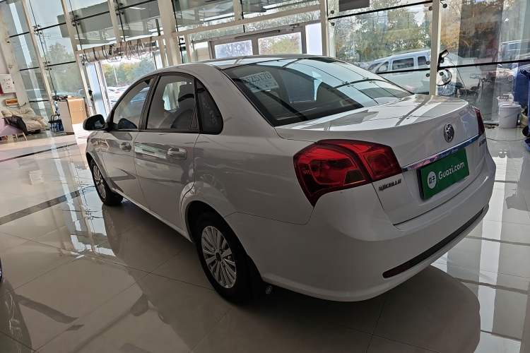 Used Buick Excelle 2015 1.5L Automatic Classic Model
