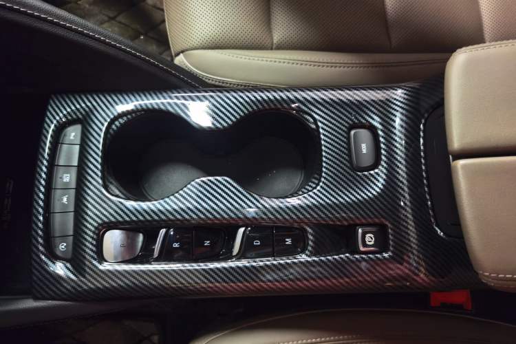 Used Buick Envision 2022 Encore Plus 652T Five-Seat Luxury Model
