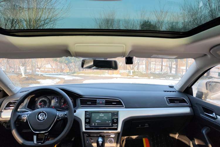 Used Volkswagen Lamando 2019 230TSI DSG Fashion Edition China VI