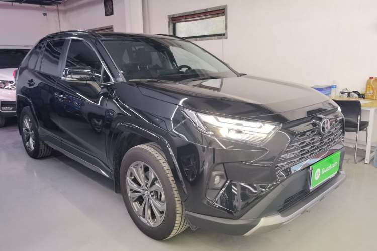 Used Toyota RAV4 2024 2.0L CVT Two-Wheel Drive Fashion Plus Edition