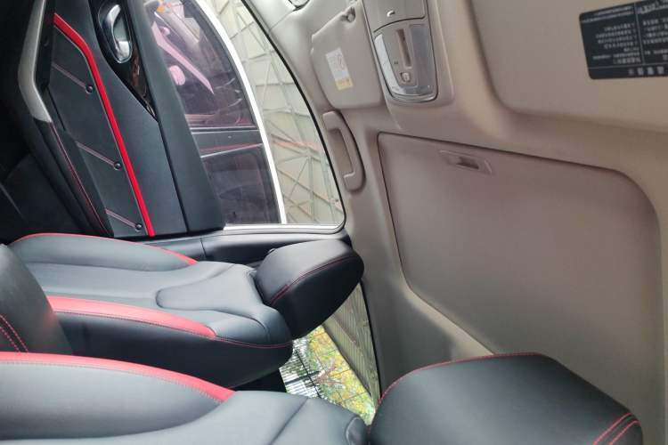 Used Venucia D60 2019 100 000 Honor 1.6L XL CVT Chenku Edition China VI Standard
