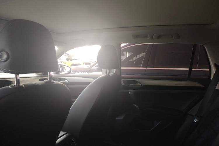 Used Volkswagen Tayron 2019 330TSI Two-Wheel Drive Luxury Model China VI Standard
