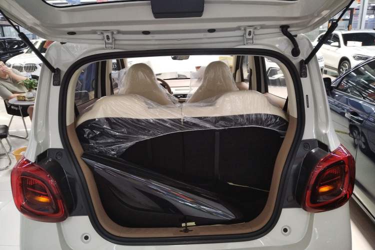 Used Wuling Hongguang MINIEV 2025 Four-Door Version Advanced Edition
