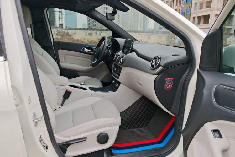 Used Mercedes-Benz B-Class 2015 B 200 Sport Edition