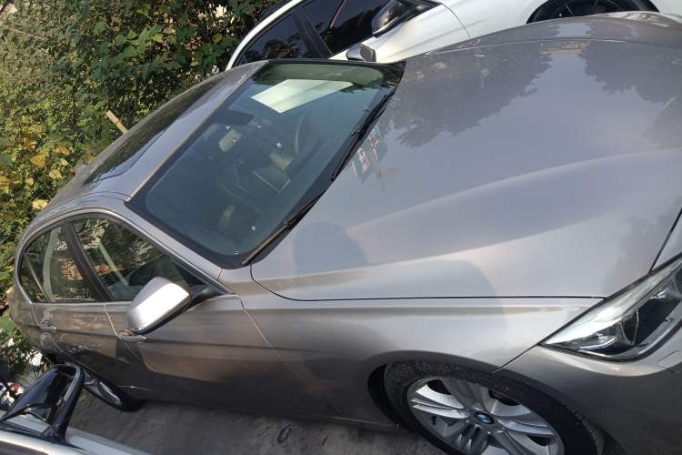 Used BMW 3 Series 2016 320Li Ambition Model
