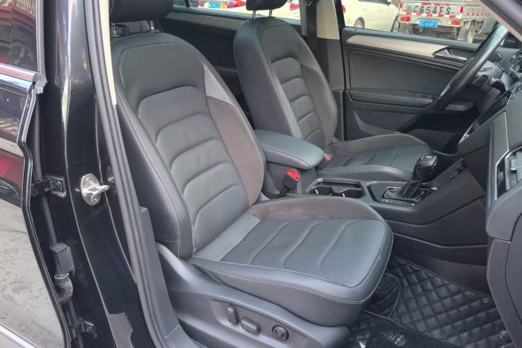 Used Volkswagen Tiguan L 2021 330TSI Automatic Two-Wheel Drive Smart Edition
