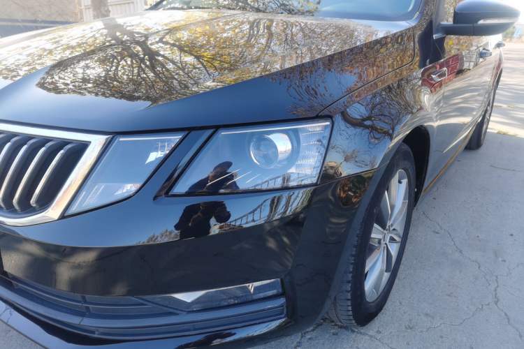 Used Skoda Octavia 2018 1.6L Automatic Comfort Edition
