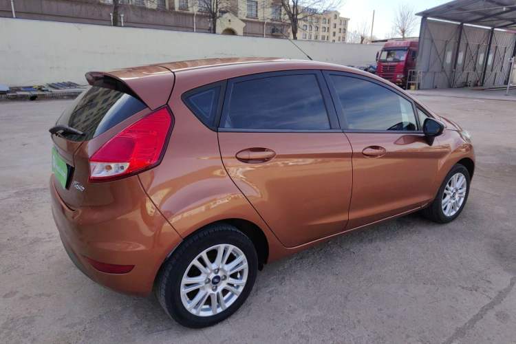 Used Ford Fiesta 2013 Hatchback 1.5L Automatic Fashion Edition