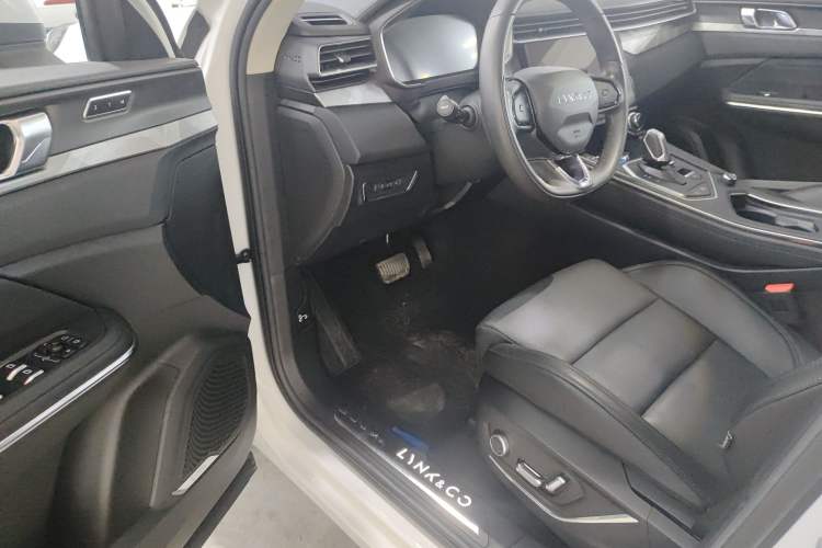 Used Lynk & Co 01 2021 2.0TD Two-Wheel-Drive Pro Trim
