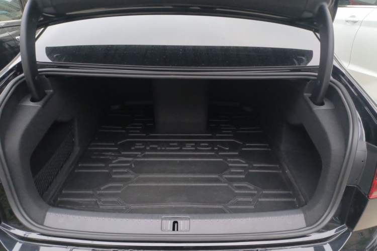 Used Volkswagen Phideon 2021 380TSI Luxury Edition
