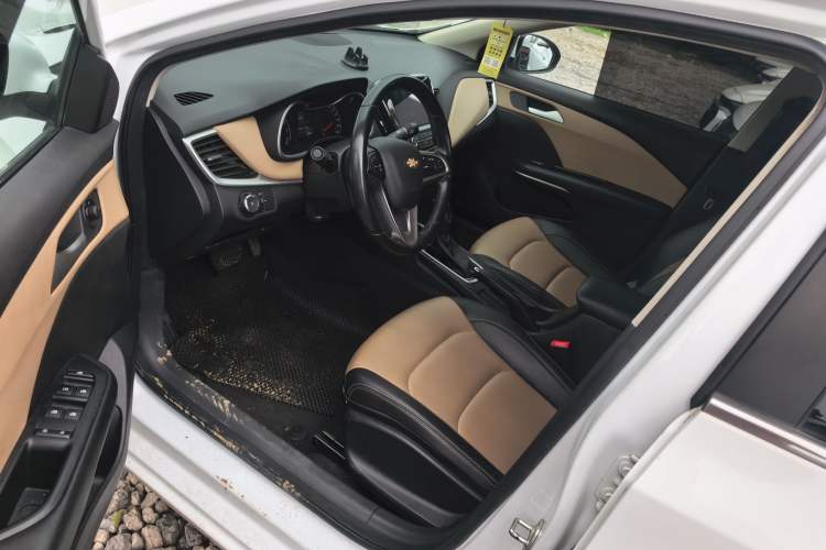 Used Chevrolet Monza 2022 320 Automatic Enjoyment Sunroof Version
