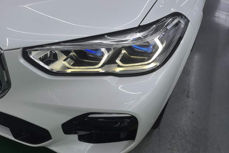 Used BMW X5 2019 xDrive40i Luxury Model with M Sport Package