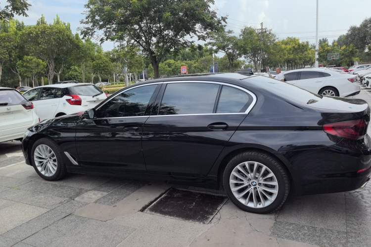 Used BMW 5 Series 2020 525Li Luxury Package
