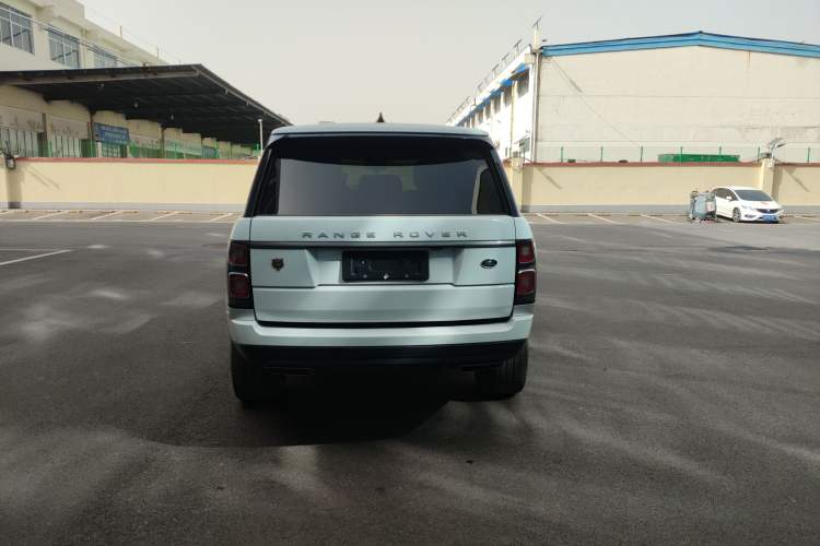 Used Land Rover Range Rover 2022 3.0 L6 360 PS Grand Edition