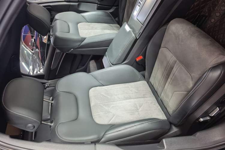 Used Audi A6L 2024 40 TFSI Luxury Dynamic Edition
