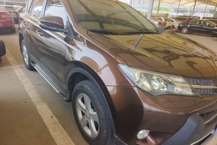 Used Toyota RAV4 2013 2.0L CVT Two-Wheel Drive Urban Edition
